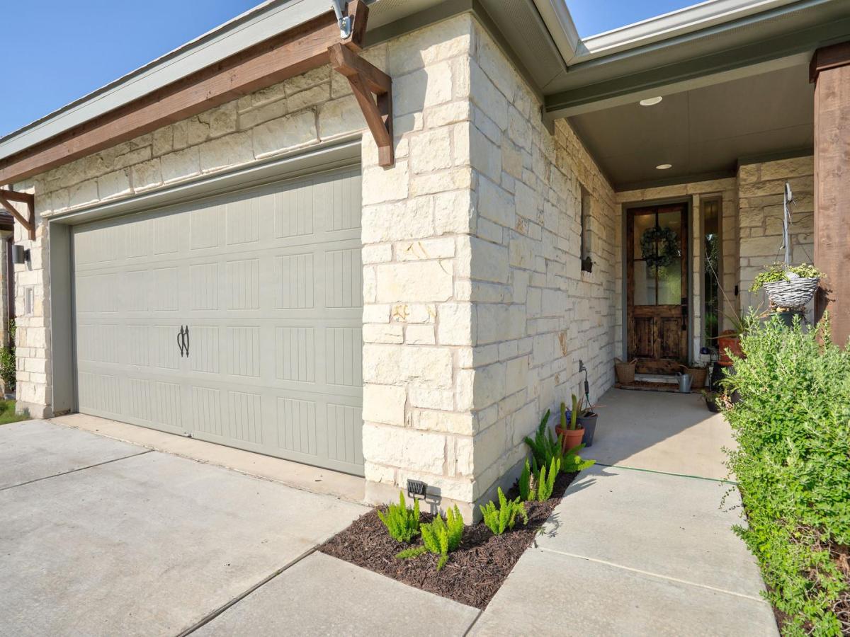 MLS #2589856 image #0