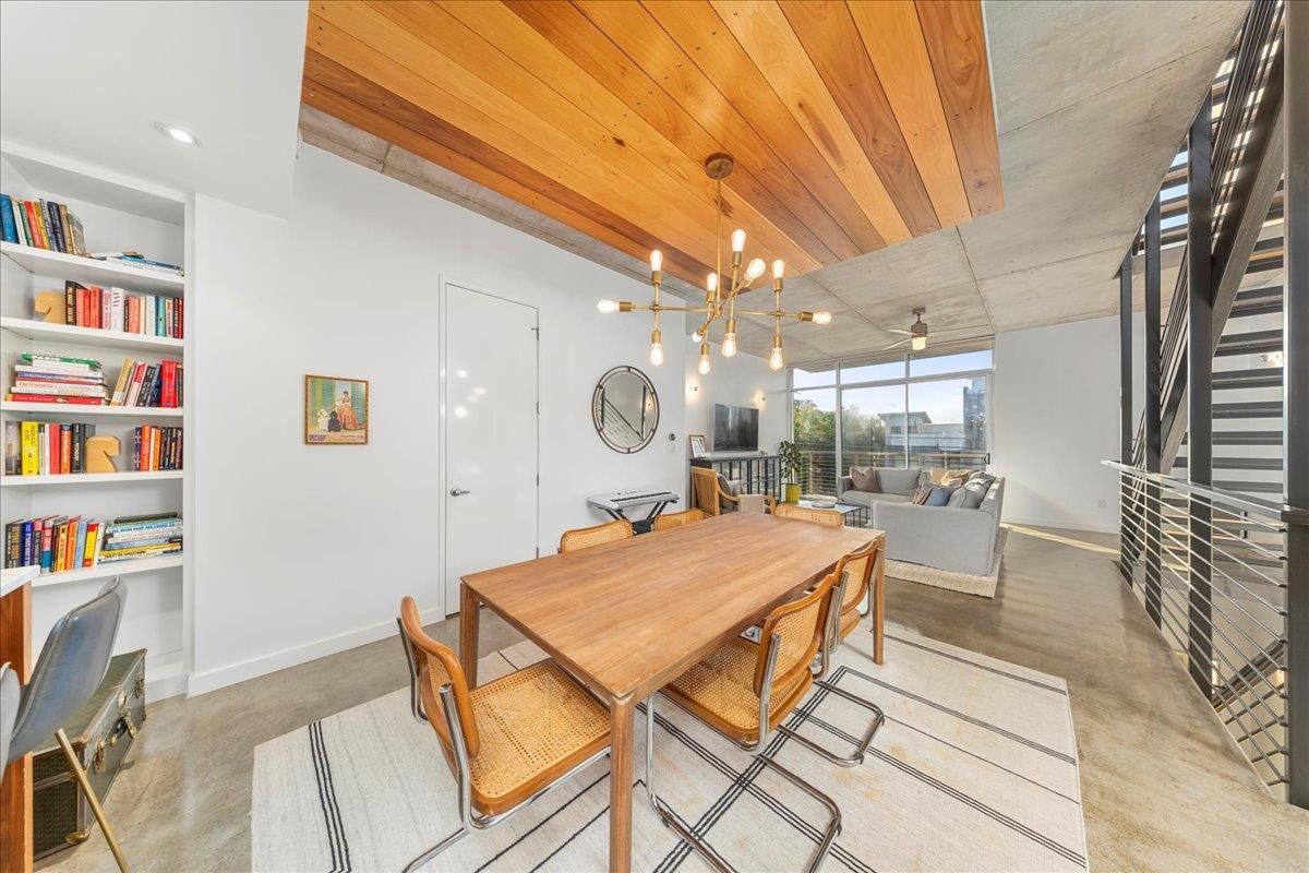 MLS #2738661 image #0