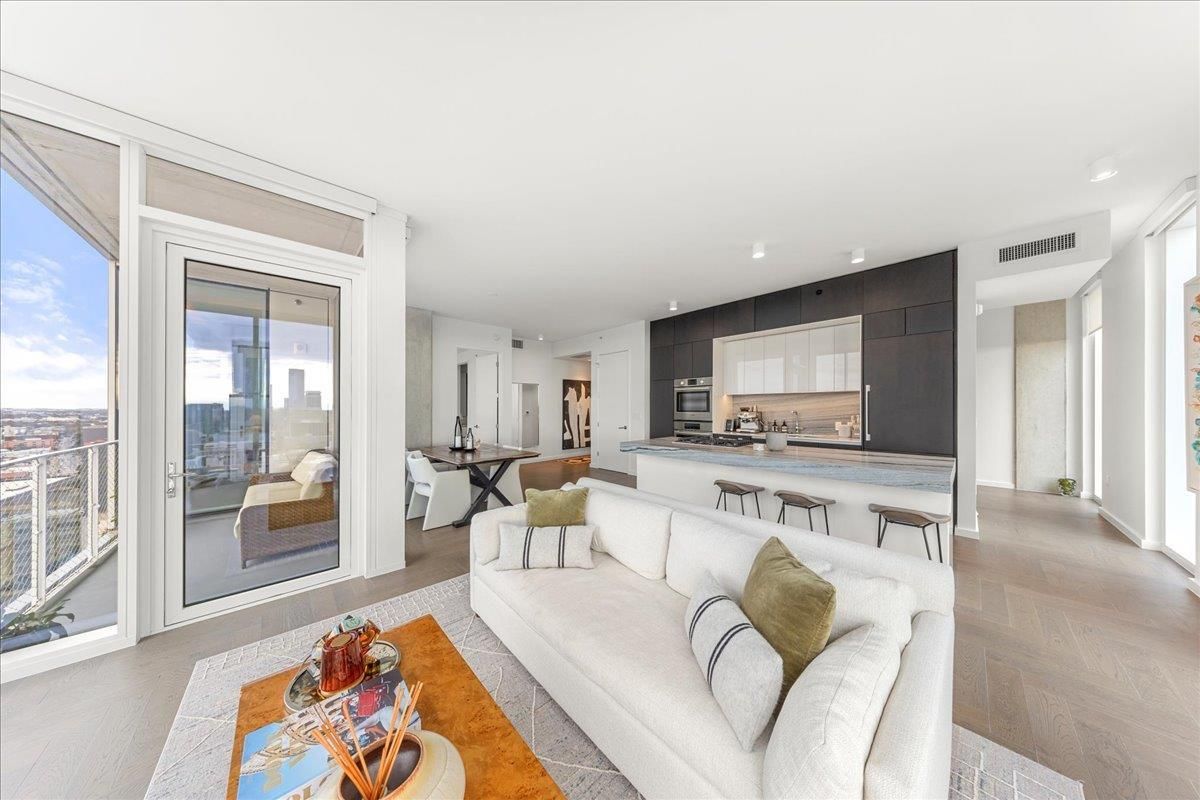 MLS #3324956 image #0