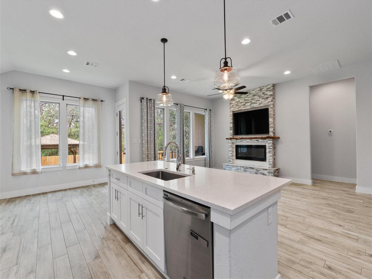 MLS #3330858 image #0
