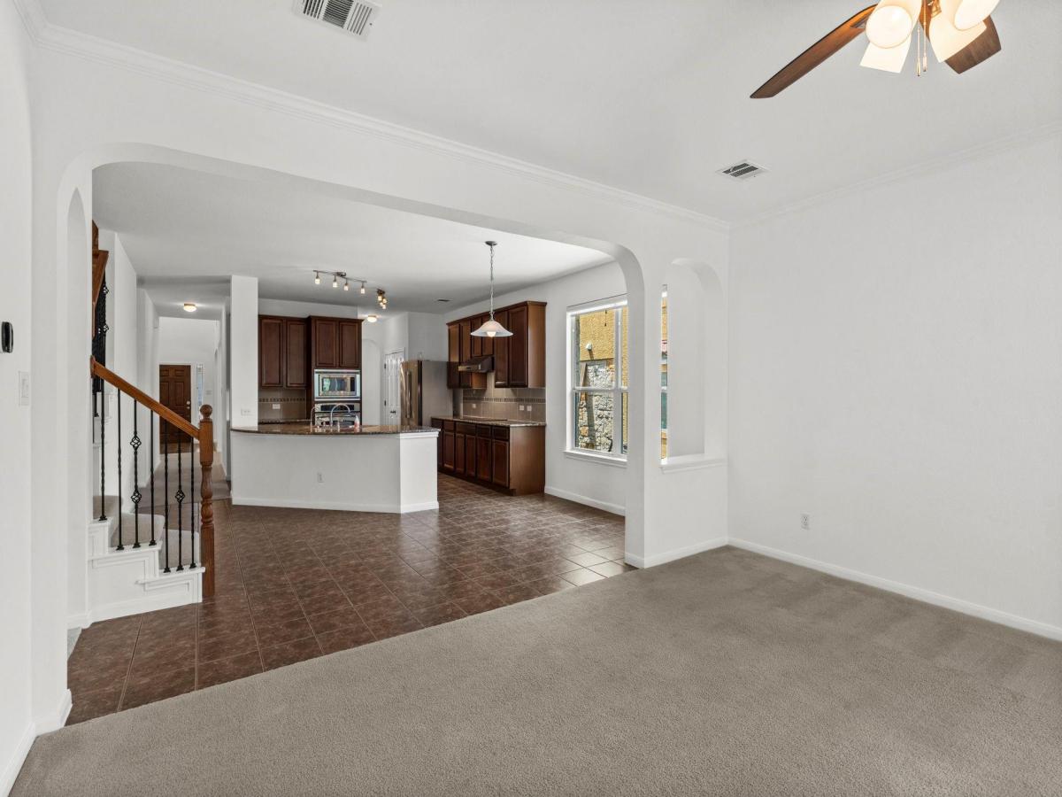 MLS #3830936 image #0