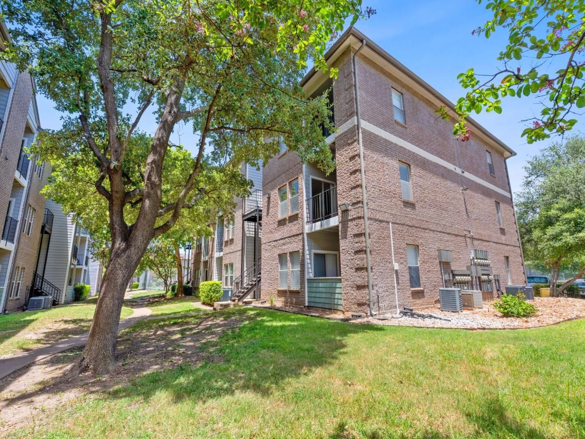 MLS #3879106 image #0