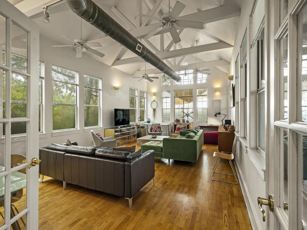 MLS #3992346 image #0