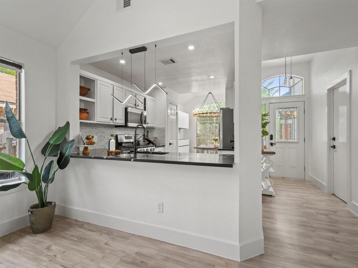 MLS #4009816 image #0