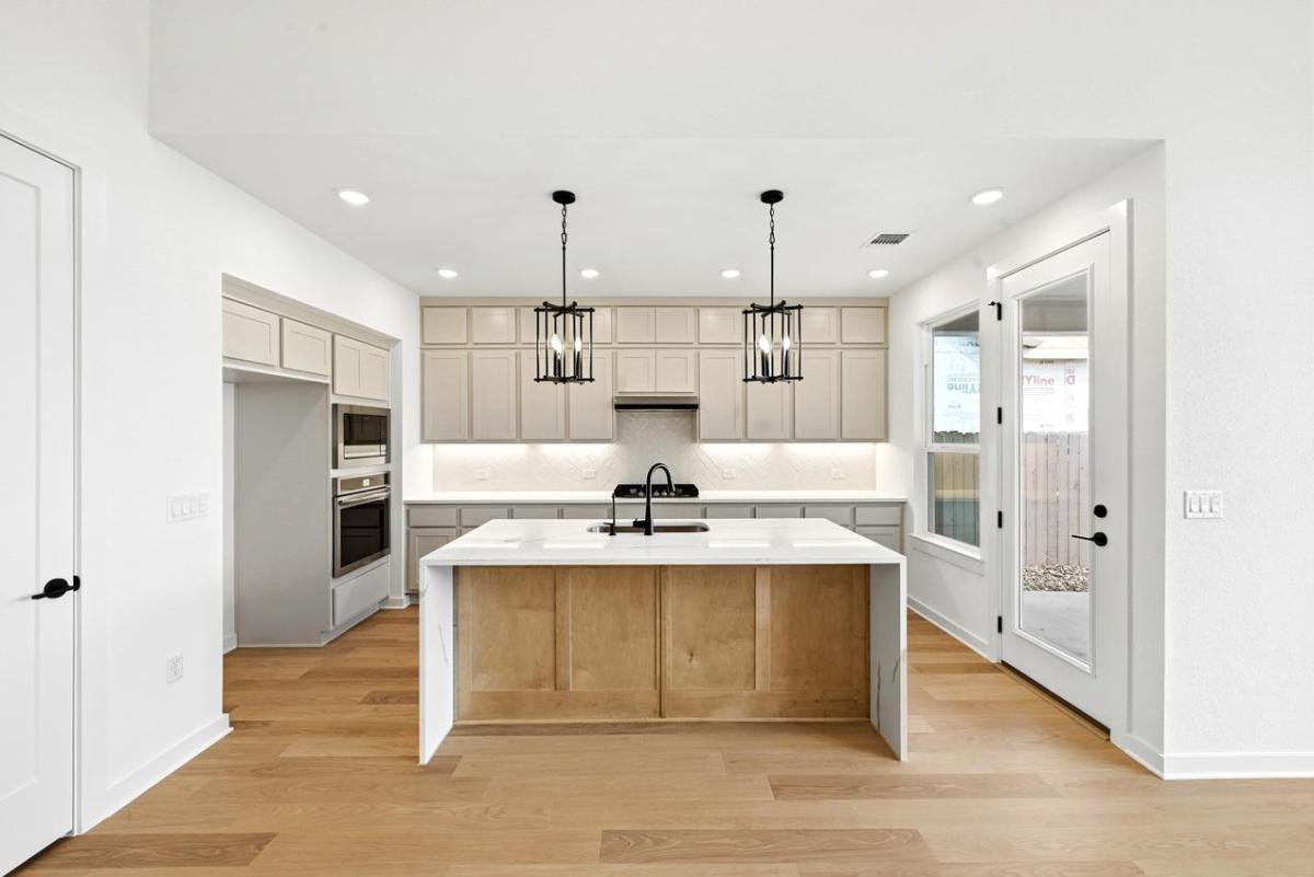 MLS #4094130 image #0