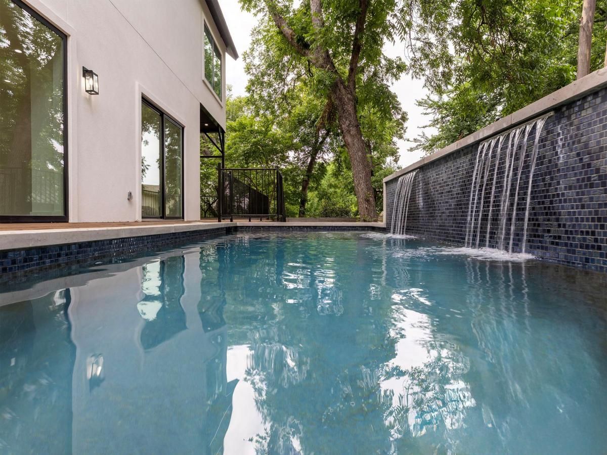 MLS #4272432 image #0