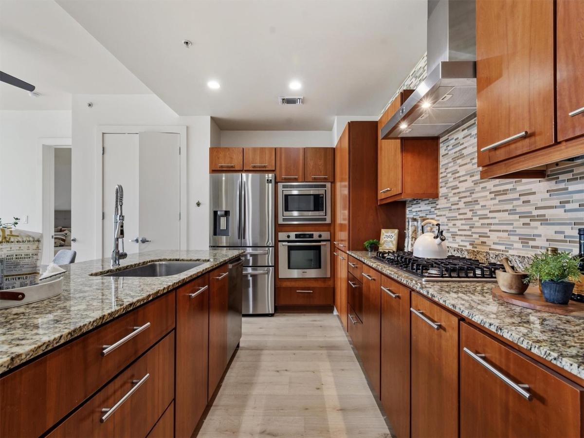 MLS #4898947 image #0