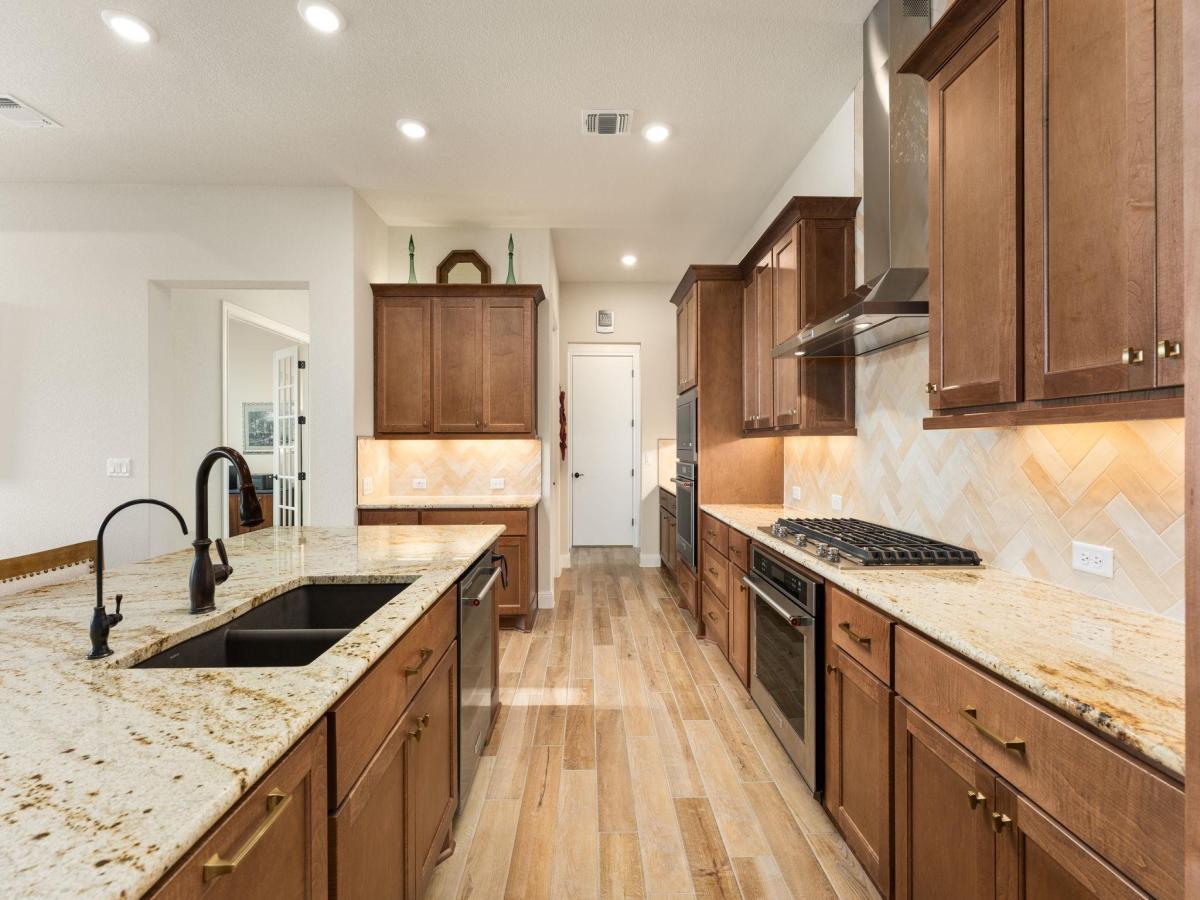 MLS #5765696 image #0