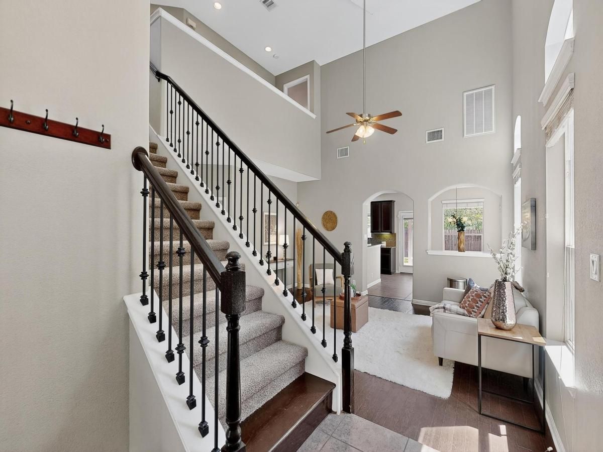 MLS #6013759 image #0