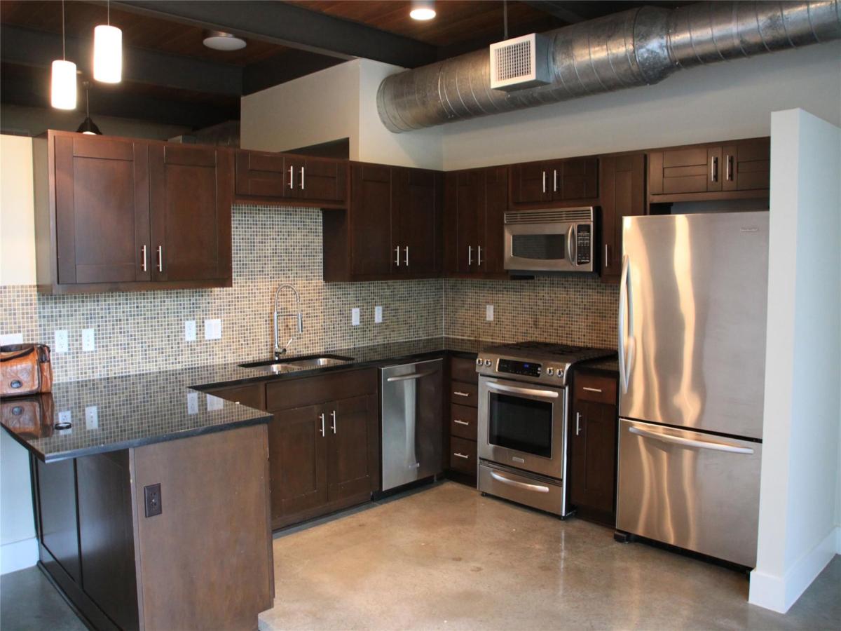 MLS #6889225 image #0