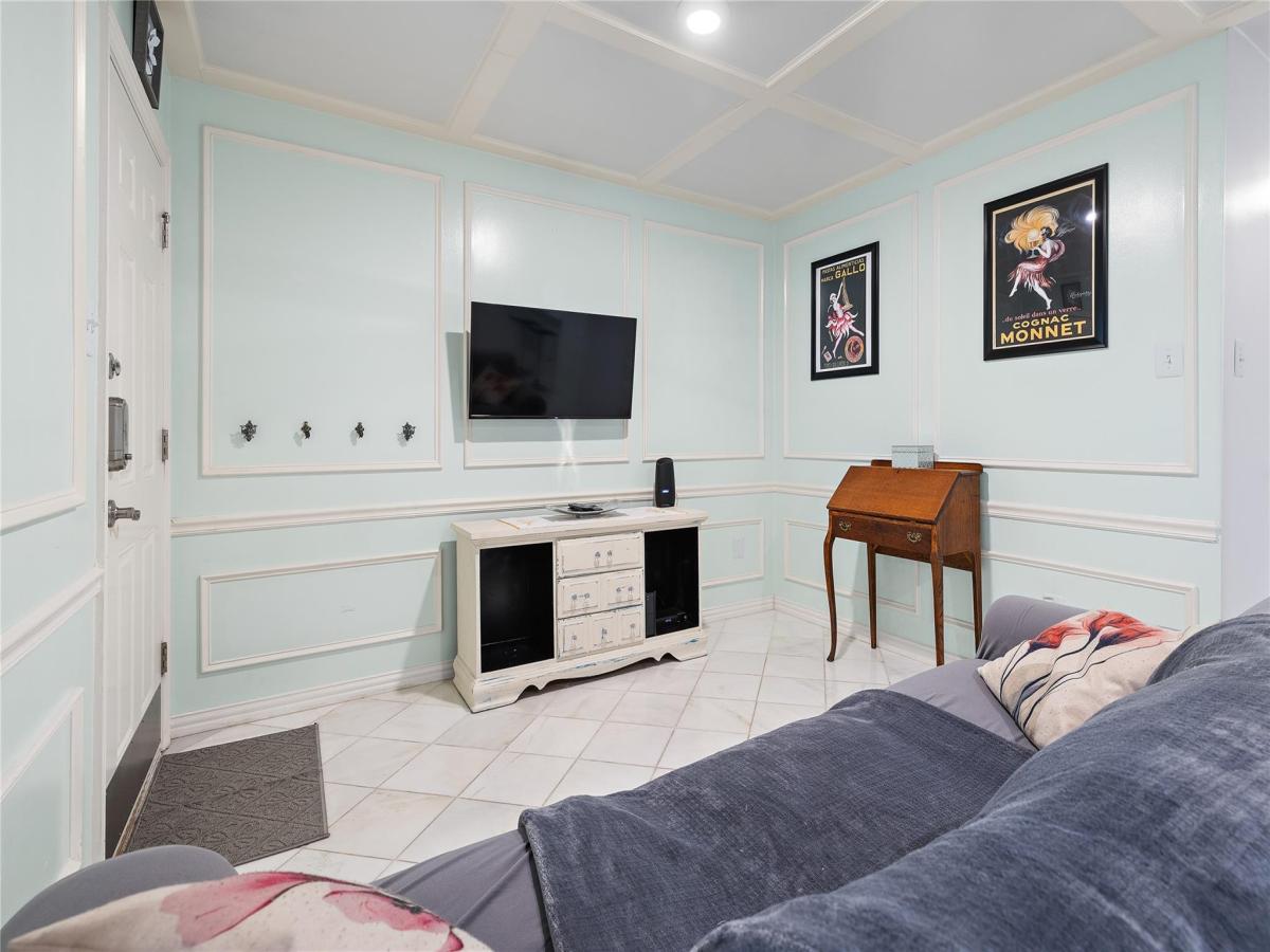 MLS #6933901 image #0