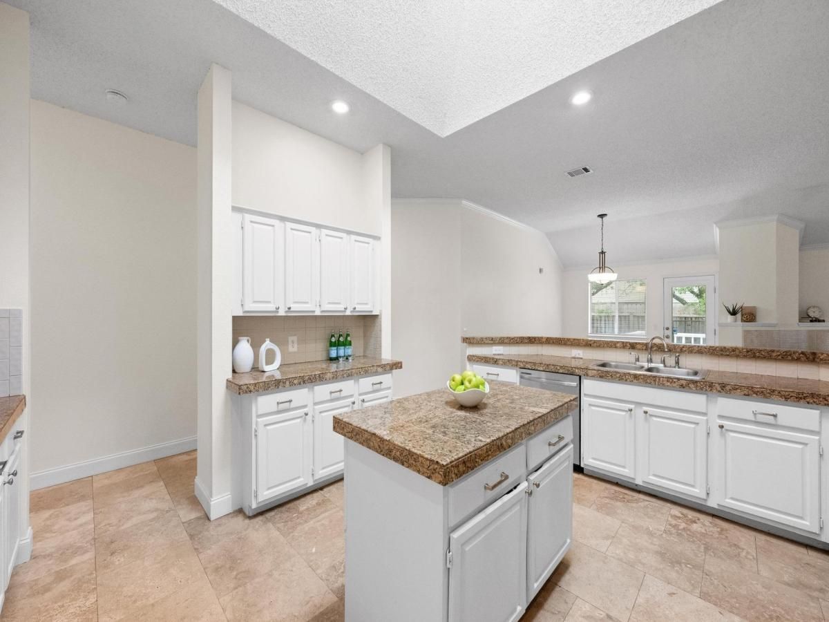 MLS #6992101 image #0