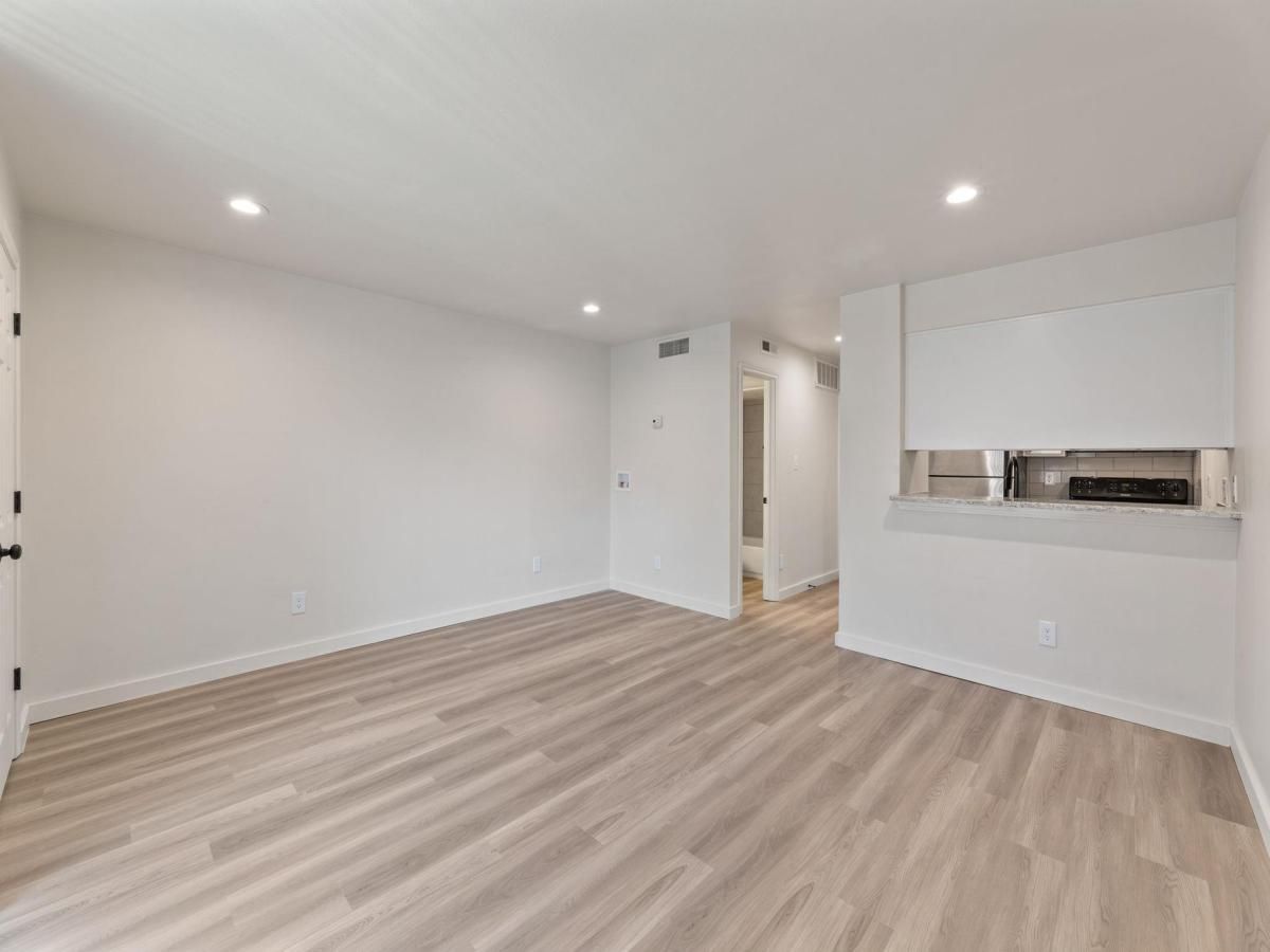 MLS #7059175 image #0