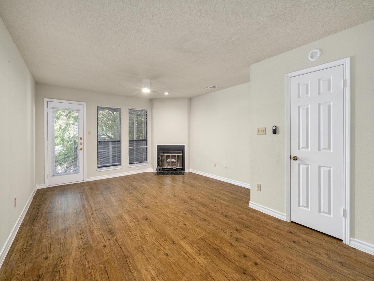 MLS #7067430 image #0