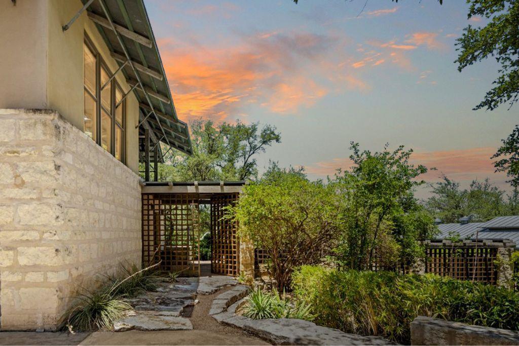 MLS #7070917 image #0