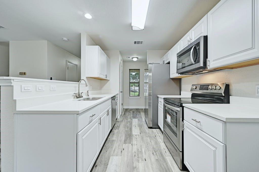 MLS #7936421 image #0