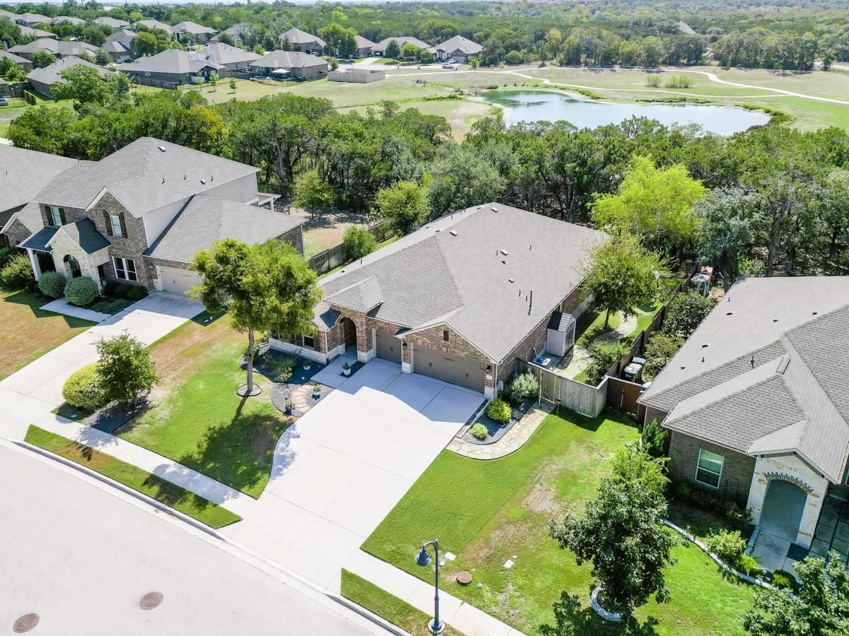 MLS #7937122 image #0