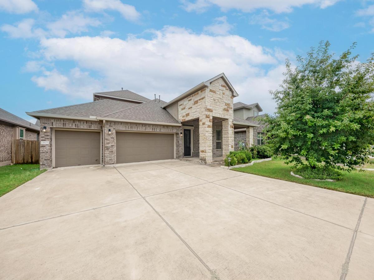 MLS #8431695 image #0