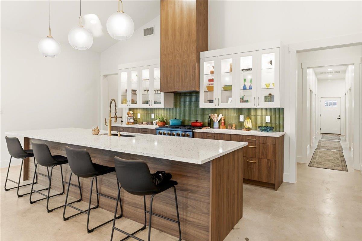 MLS #8960569 image #0