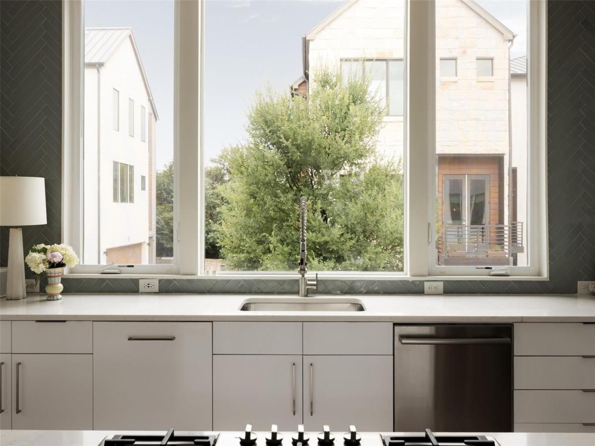 MLS #9162540 image #0