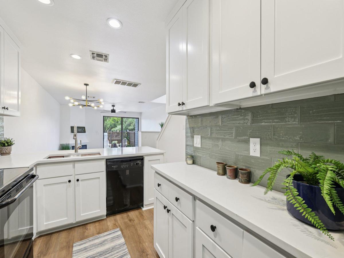 MLS #9536731 image #0