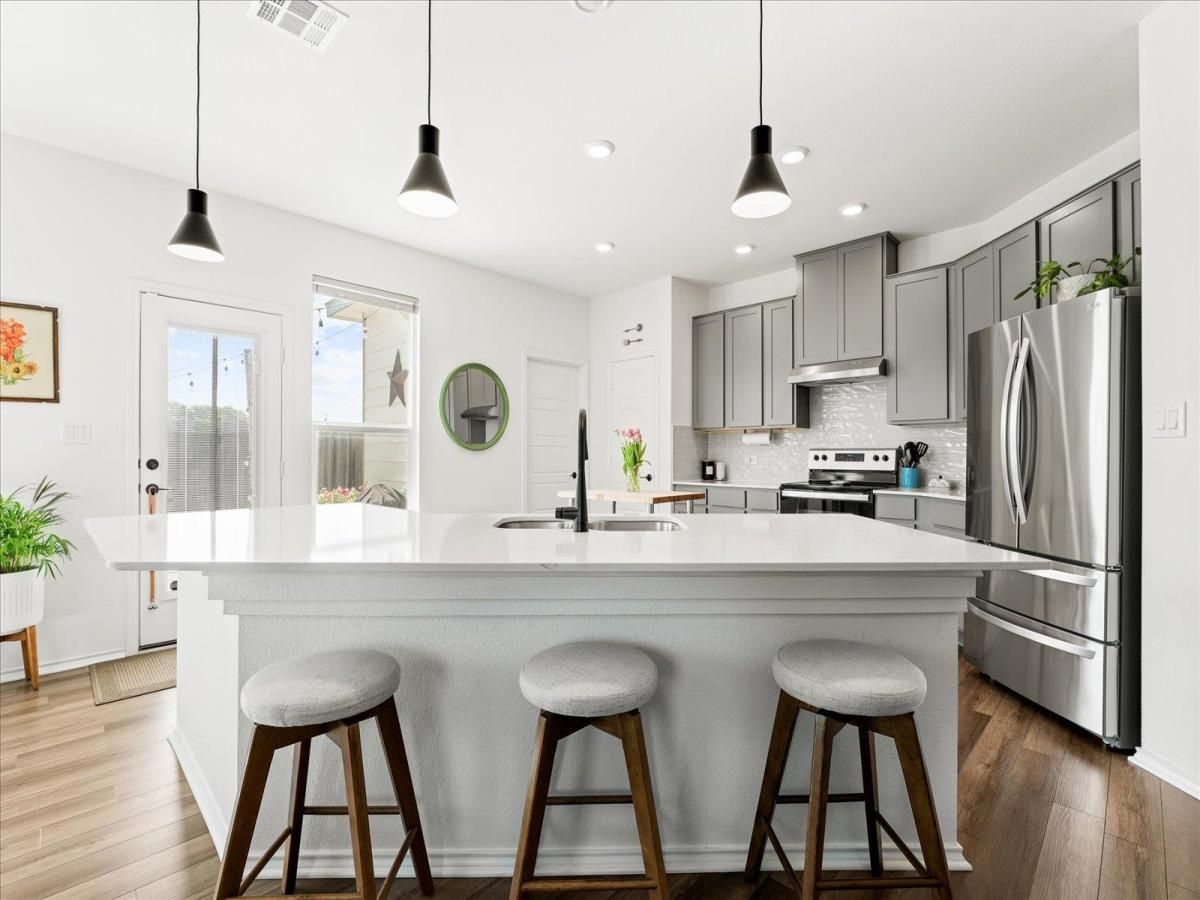MLS #9645924 image #0