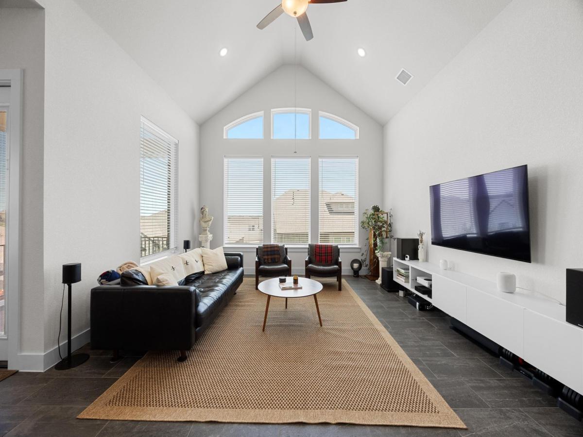 MLS #9671700 image #0