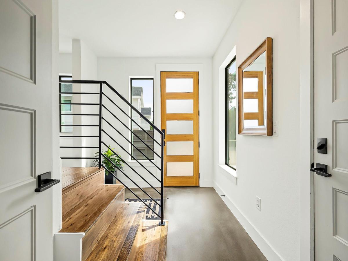 MLS #9744960 image #0