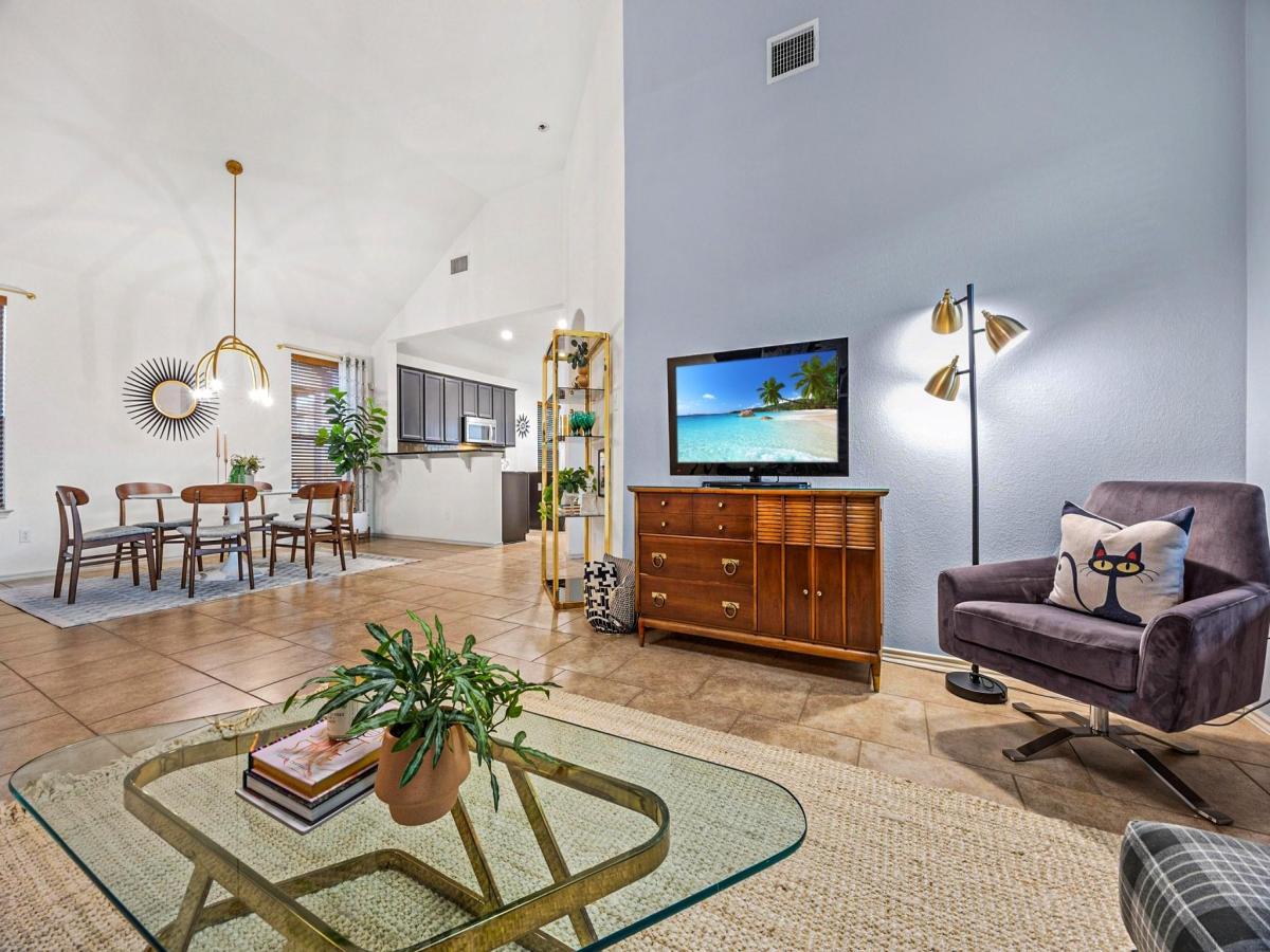 MLS #9815059 image #0