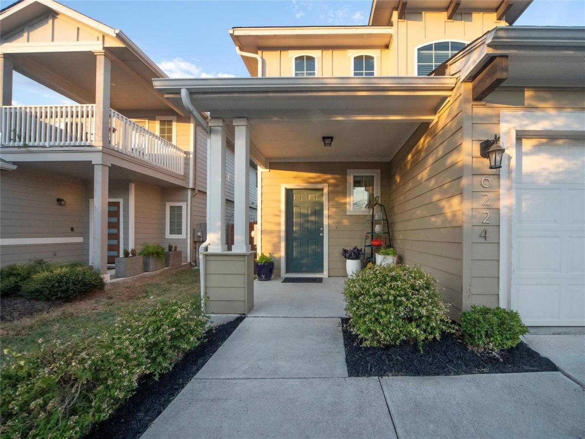 MLS #9840823 image #0