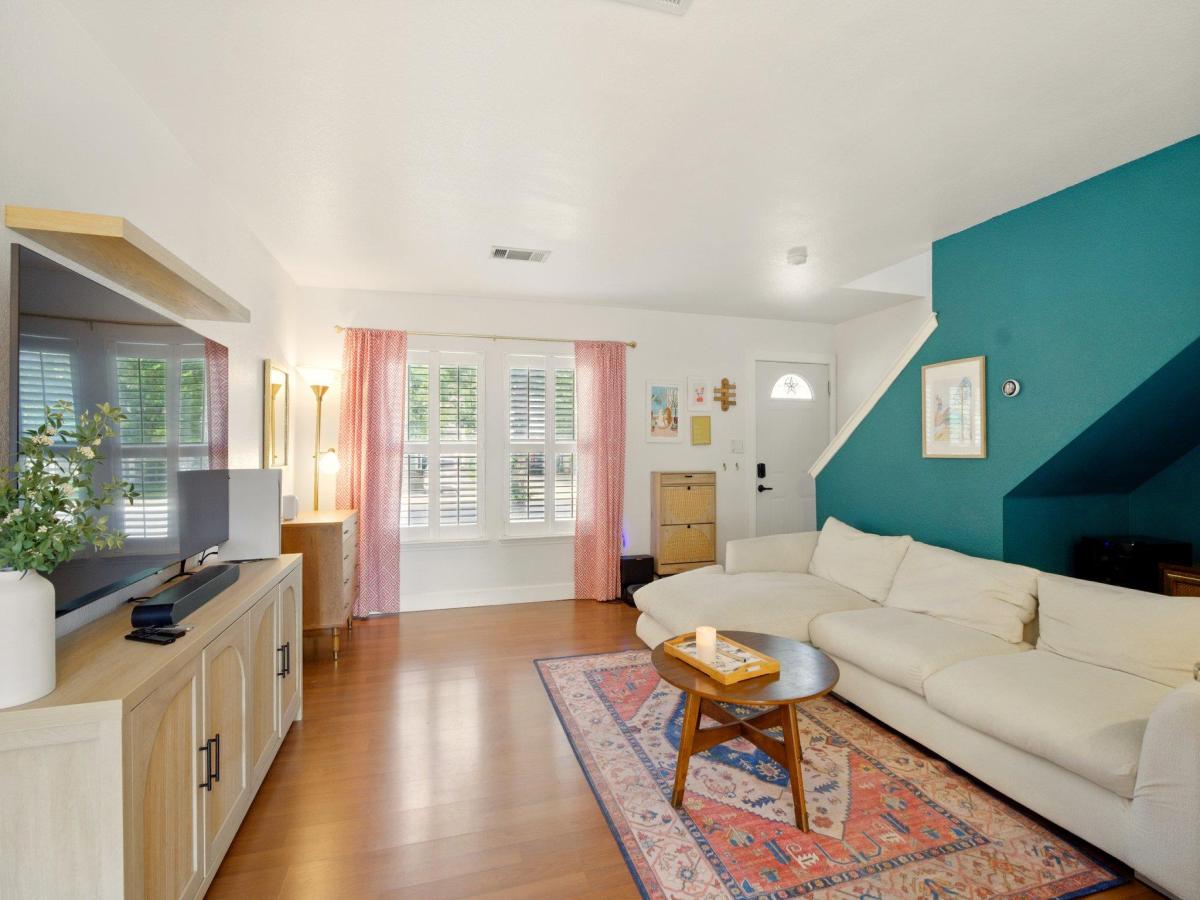 MLS #9854487 image #0