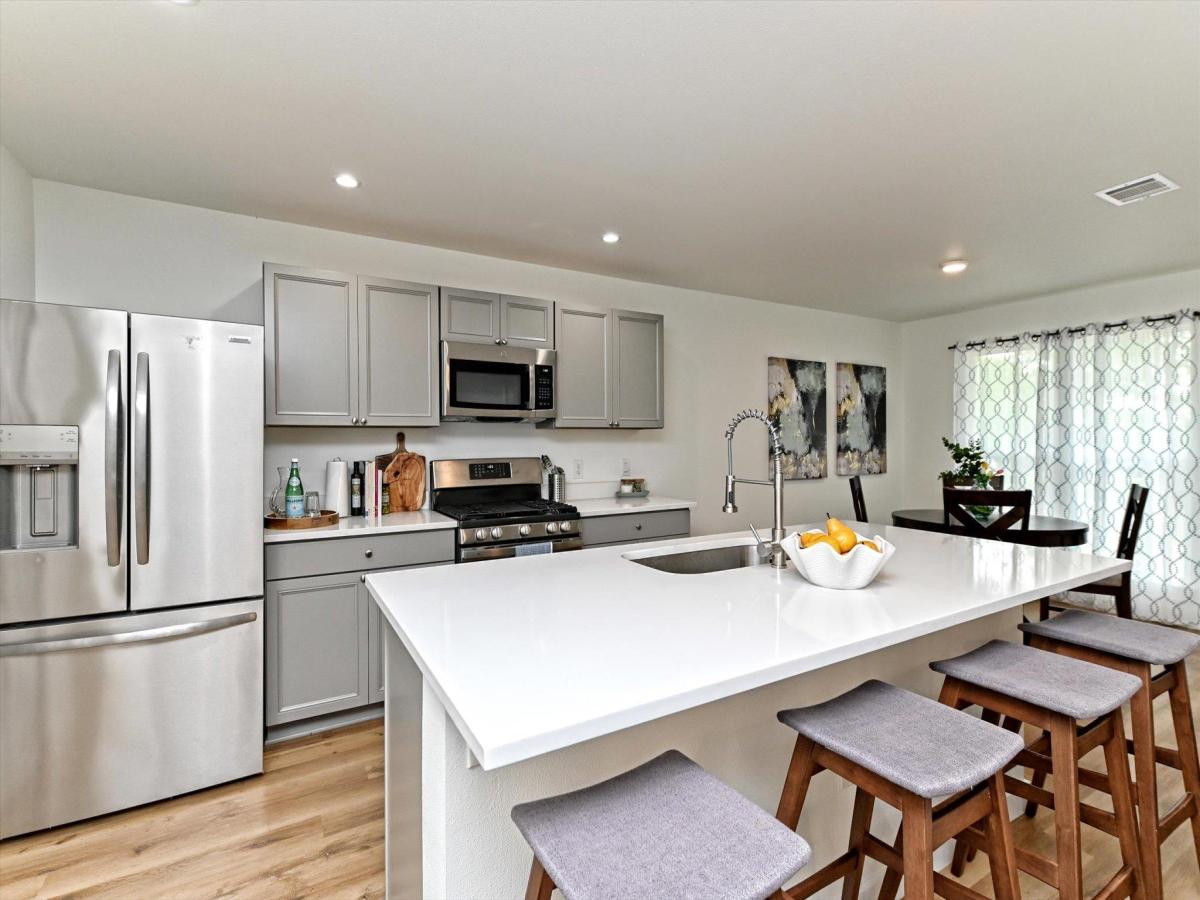 MLS #9854590 image #0