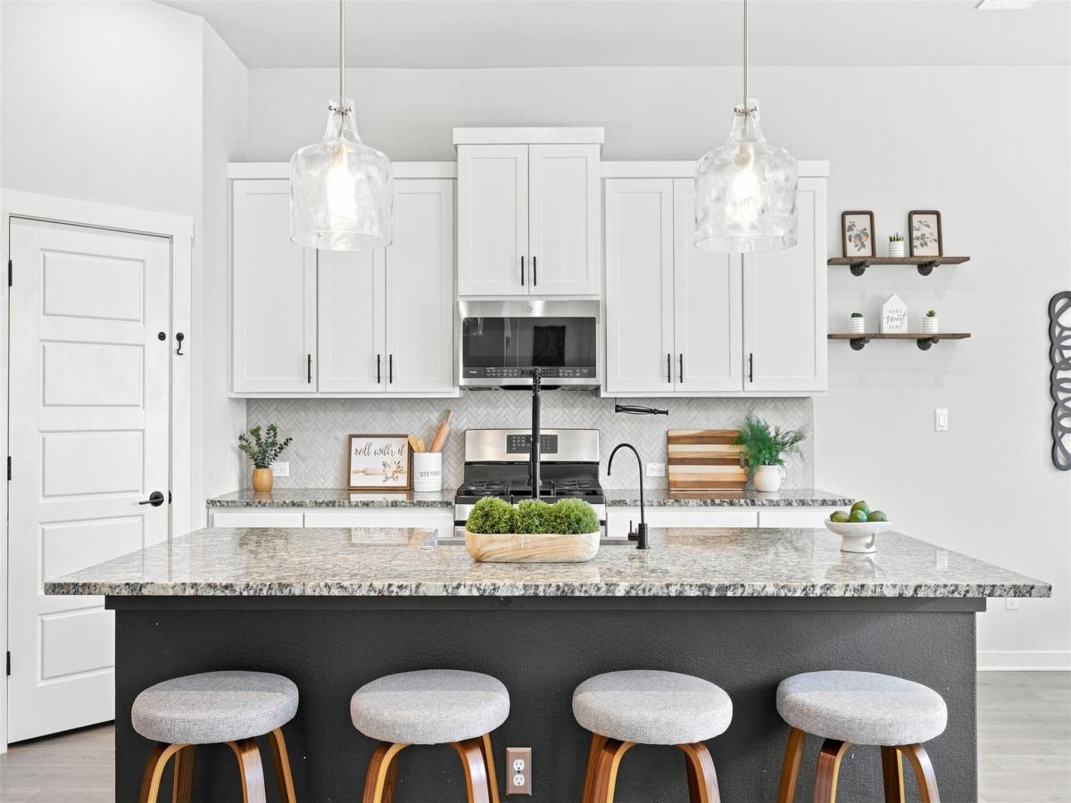 MLS #9865219 image #0