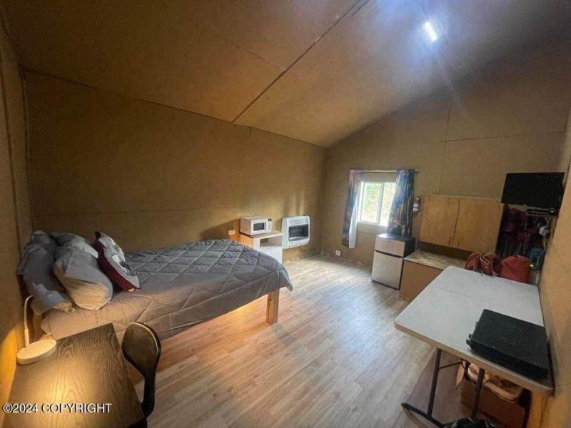 MLS #24-11950 image #0