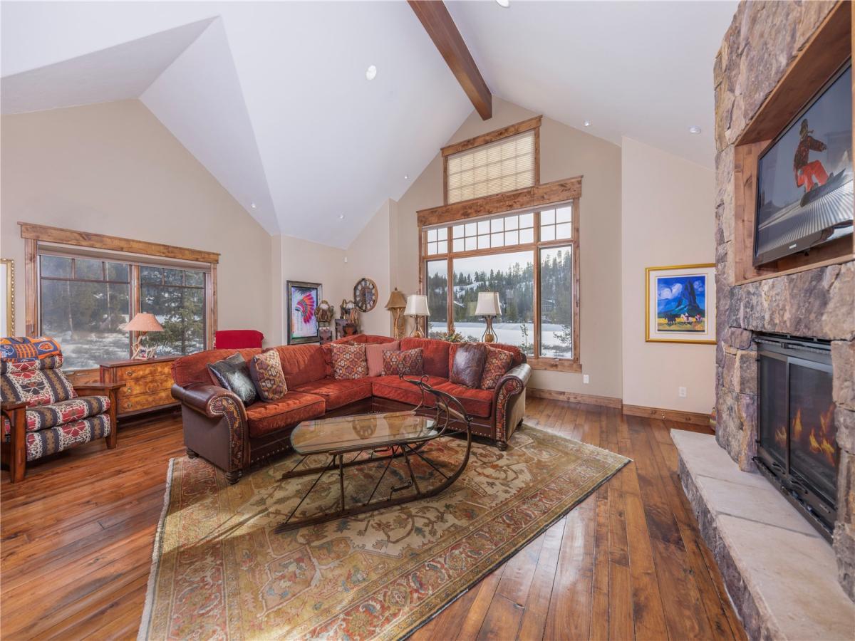 MLS #S1065951 image #0