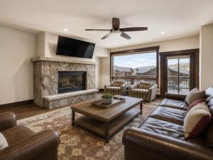 MLS #S1068718 image #0