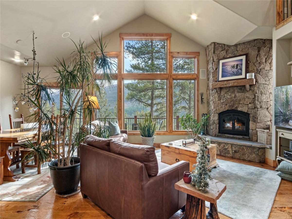 MLS #S1069935 image #0