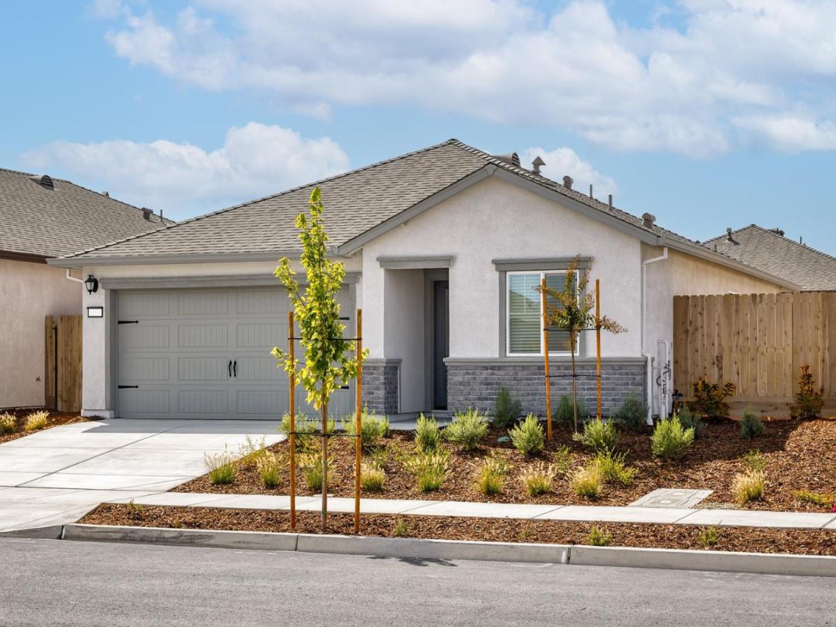 MLS #226055135 image #0