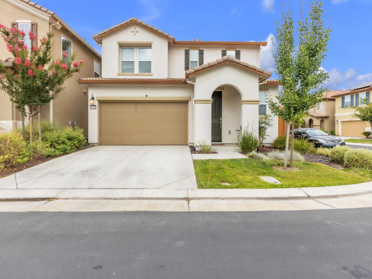 MLS #226082358 image #0
