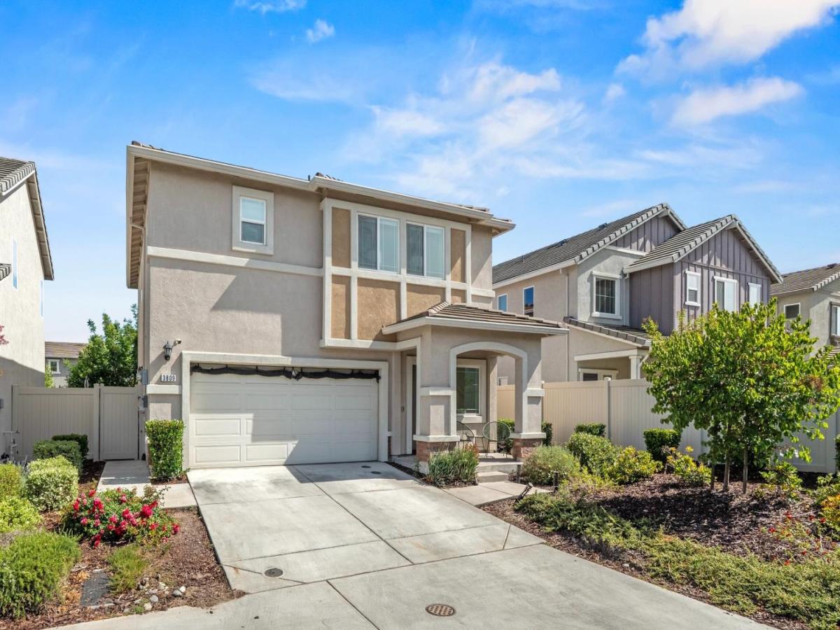 MLS #226083175 image #0