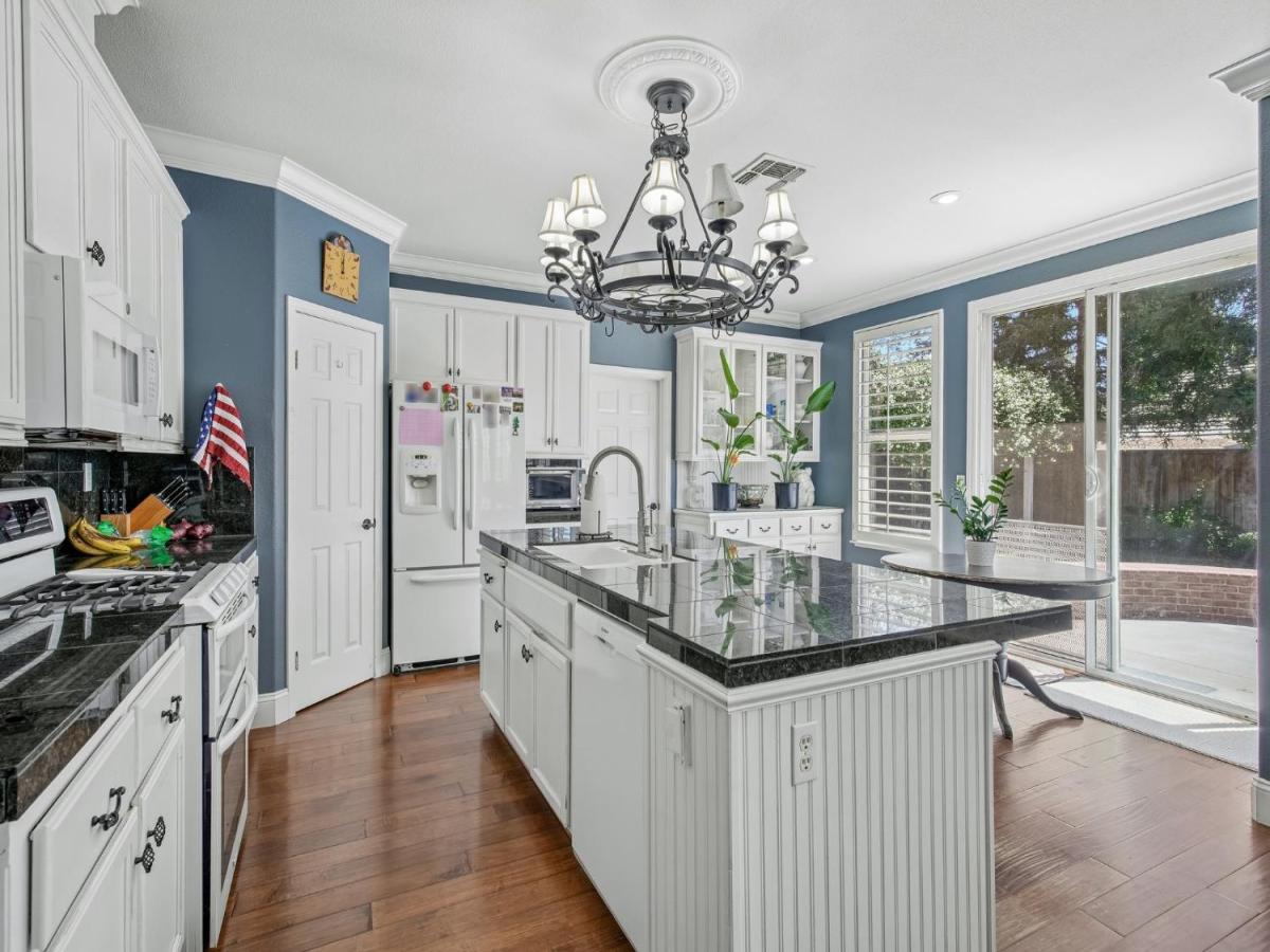 MLS #226087059 image #0