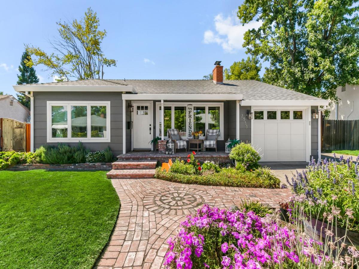 MLS #226096960 image #0