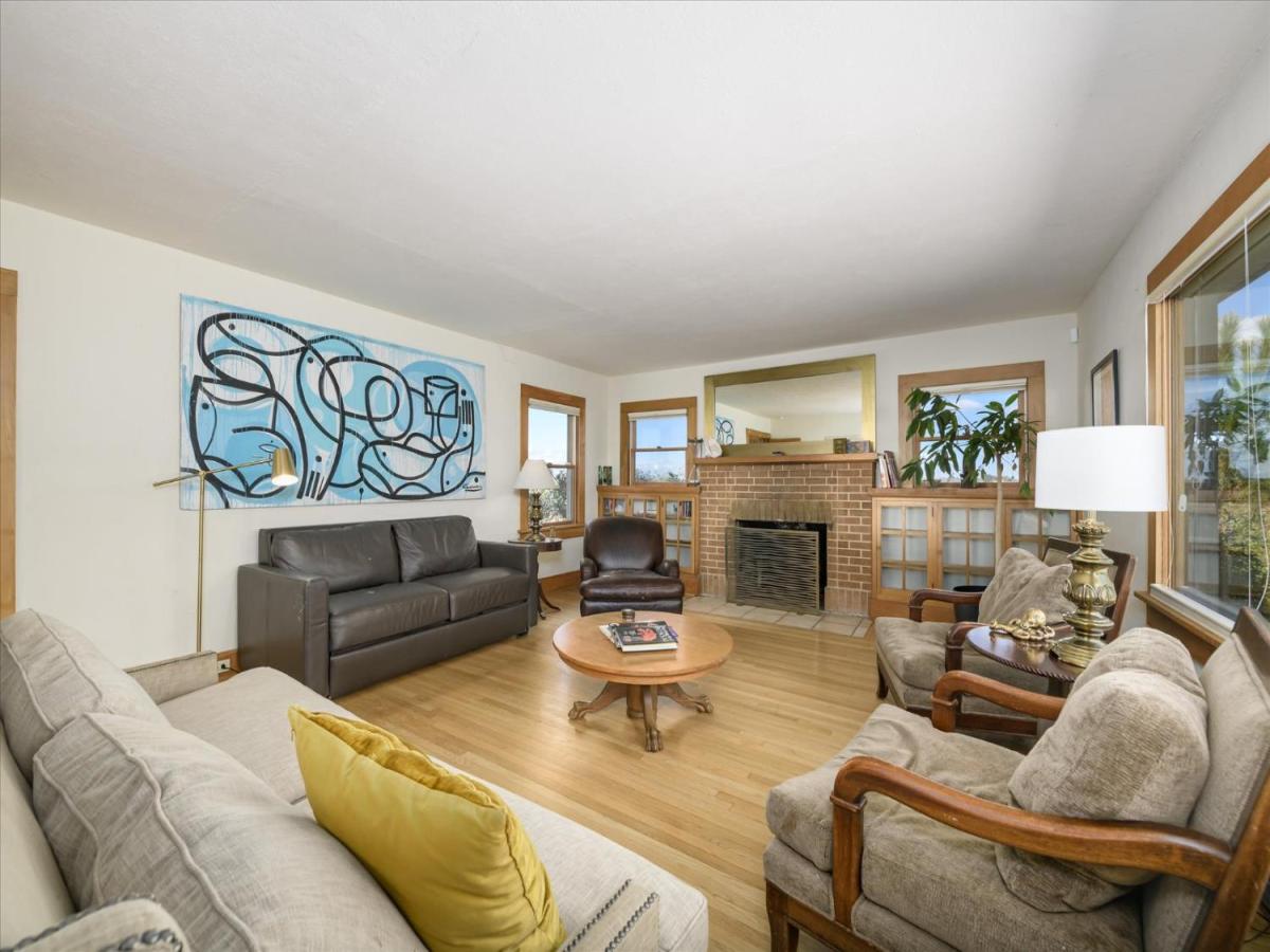 MLS #226098078 image #0