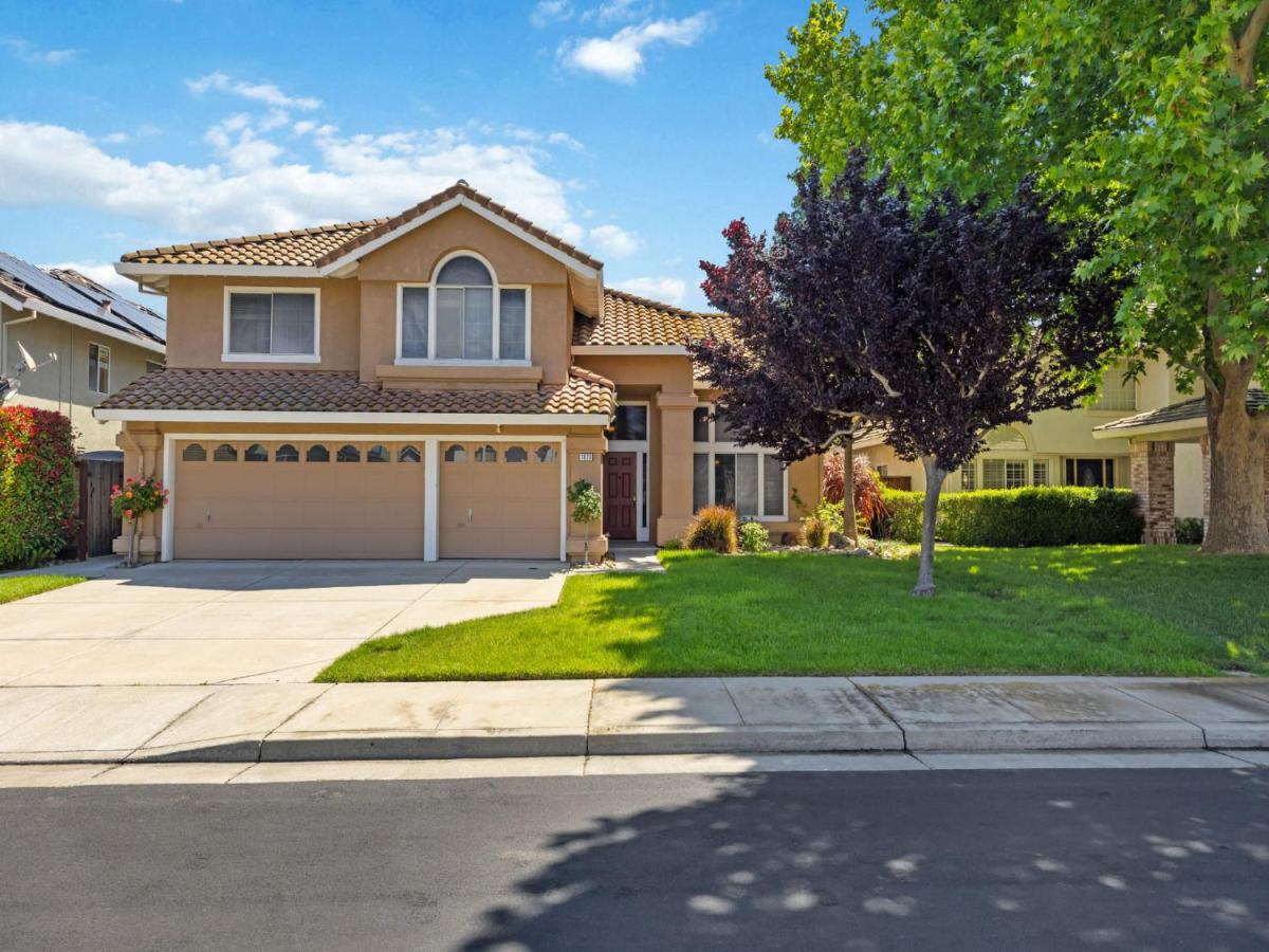 MLS #226105961 image #0