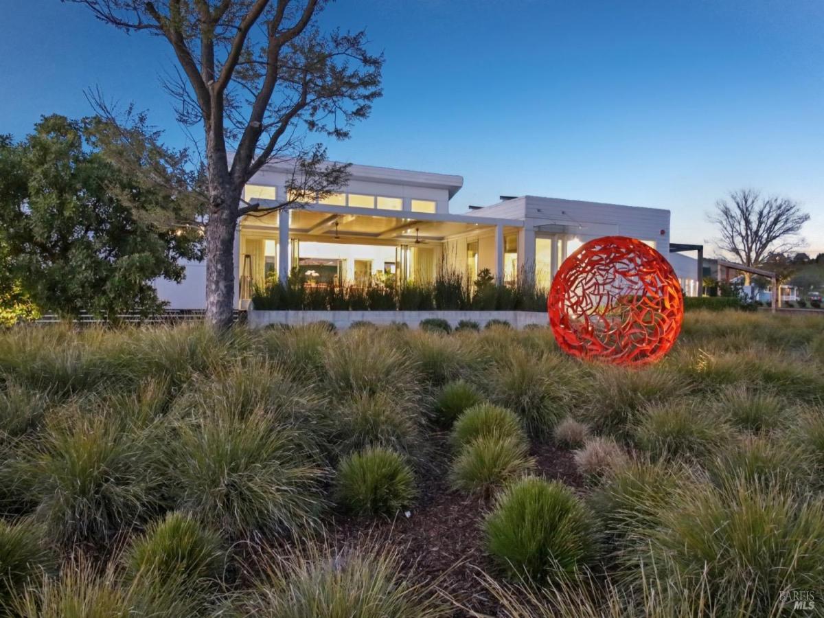 MLS #325012730 image #0