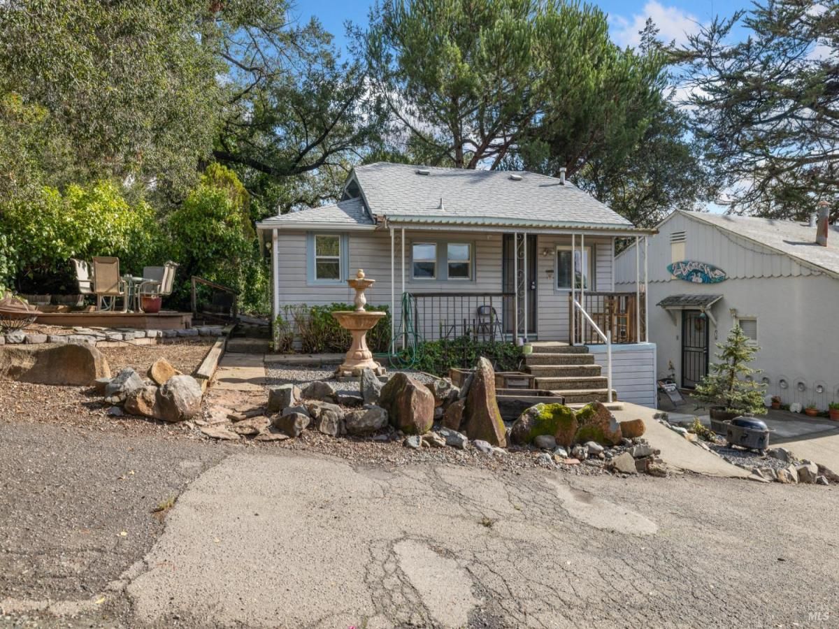 MLS #325018985 image #0