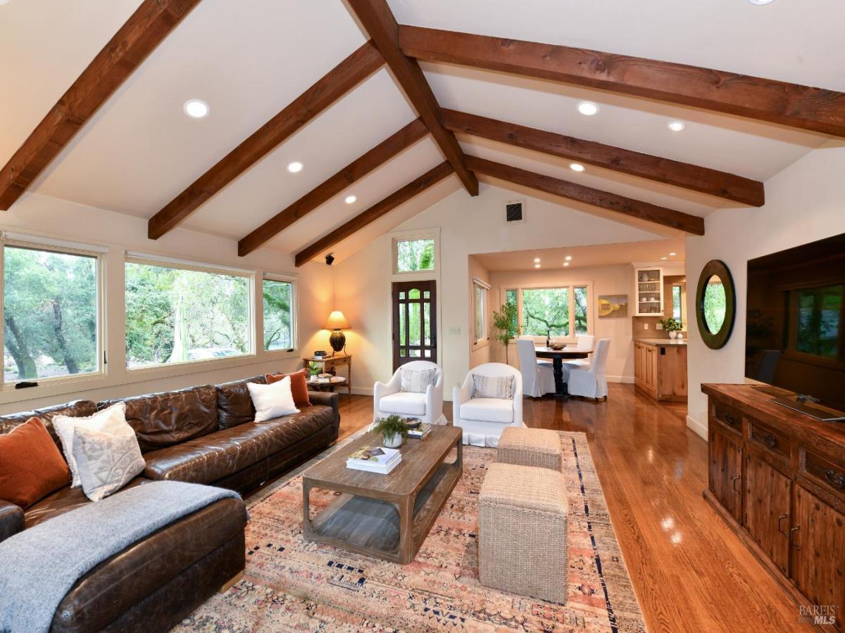 MLS #325039026 image #0