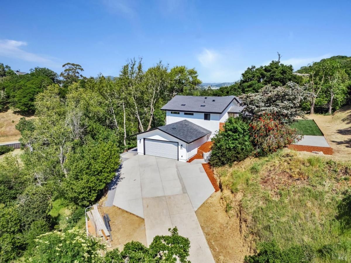 MLS #325039647 image #0