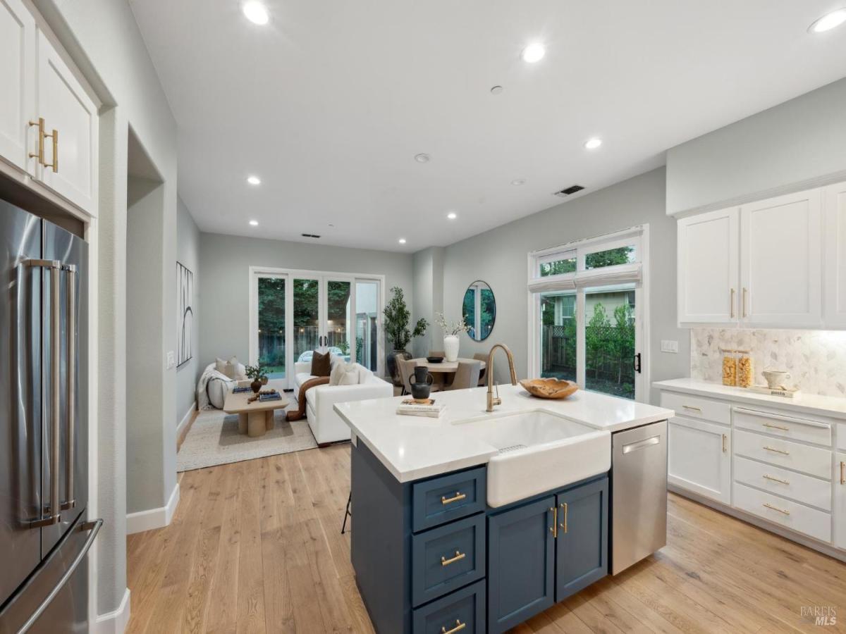 MLS #325041346 image #0