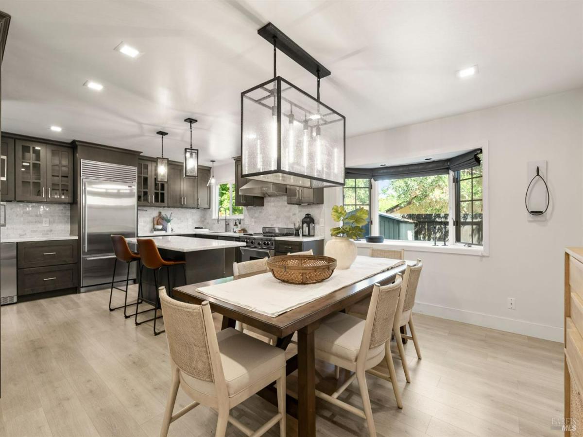 MLS #325044617 image #0